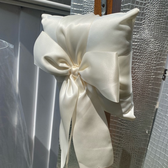 Ring barrier pillow - Picture 2 of 3